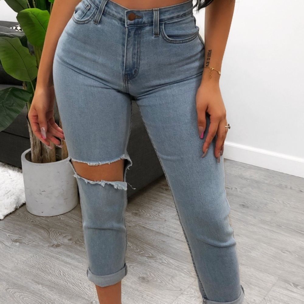 Kayla High Waisted Mom Jeans